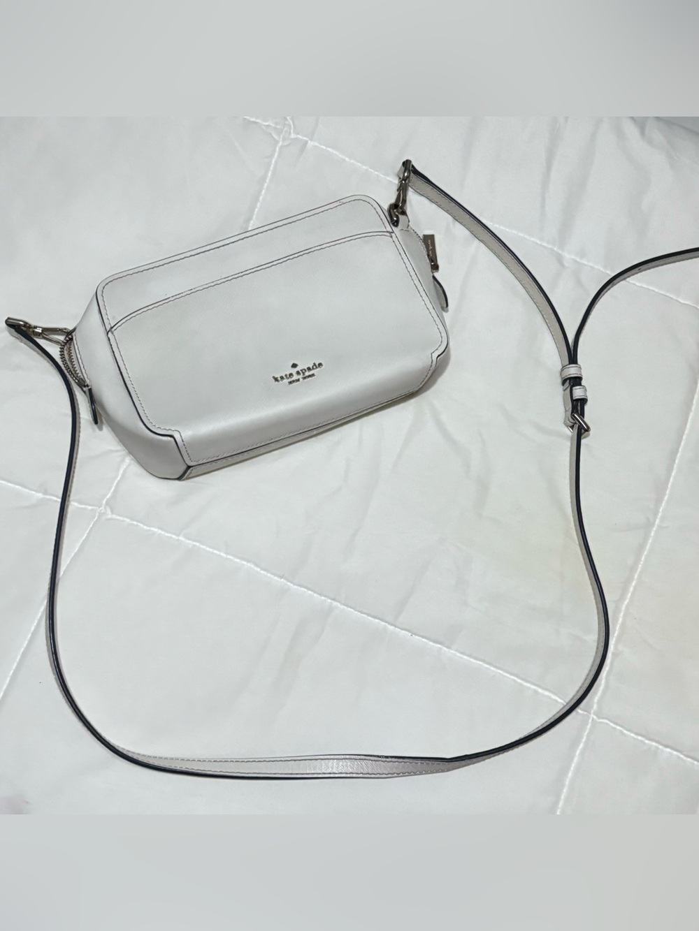 kate spade White Pebbled Leather Crossbody Bag